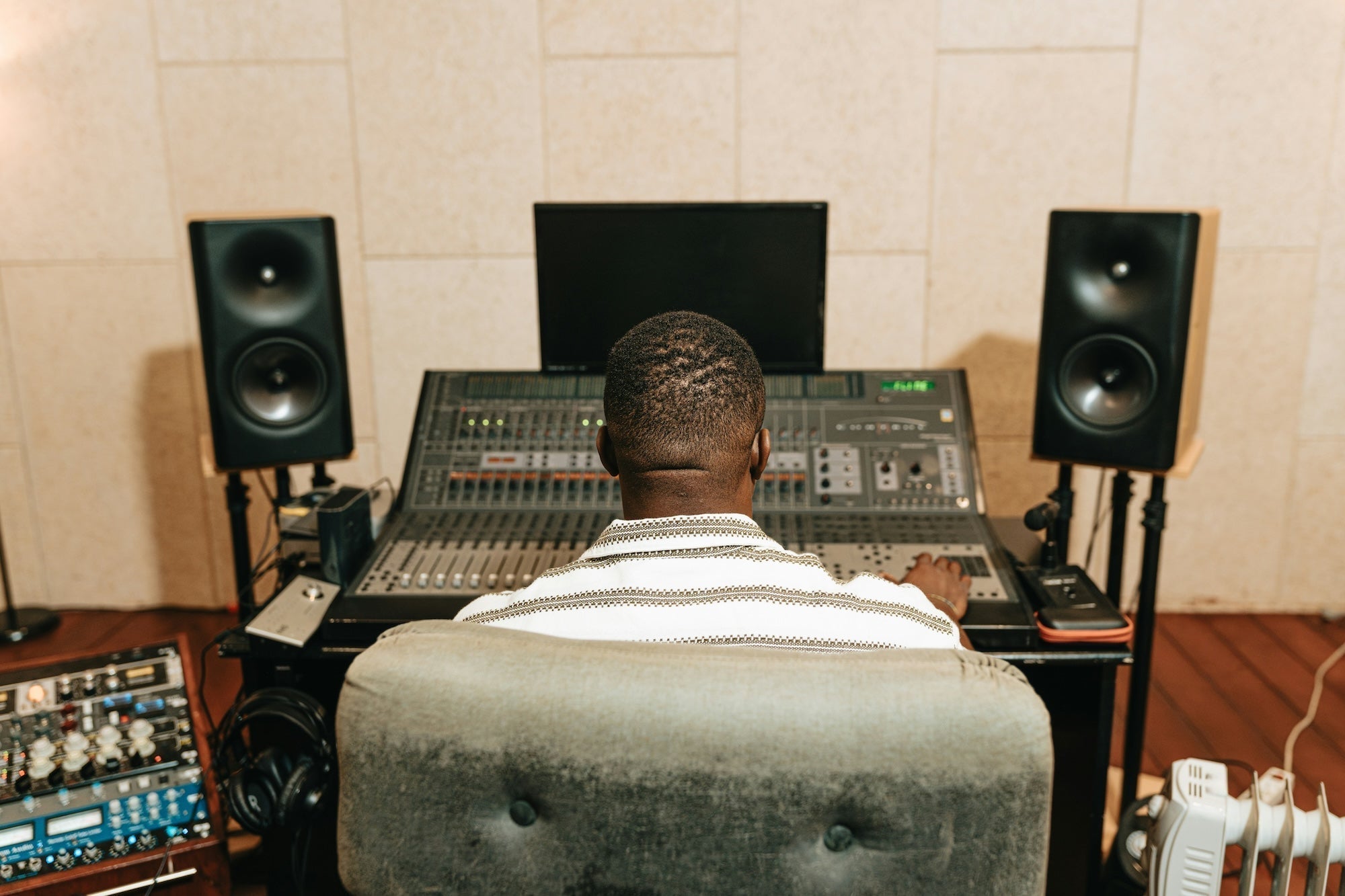 How to Set Up a DAW for Electronic Music - Beginner Setup Guide - KAN ...
