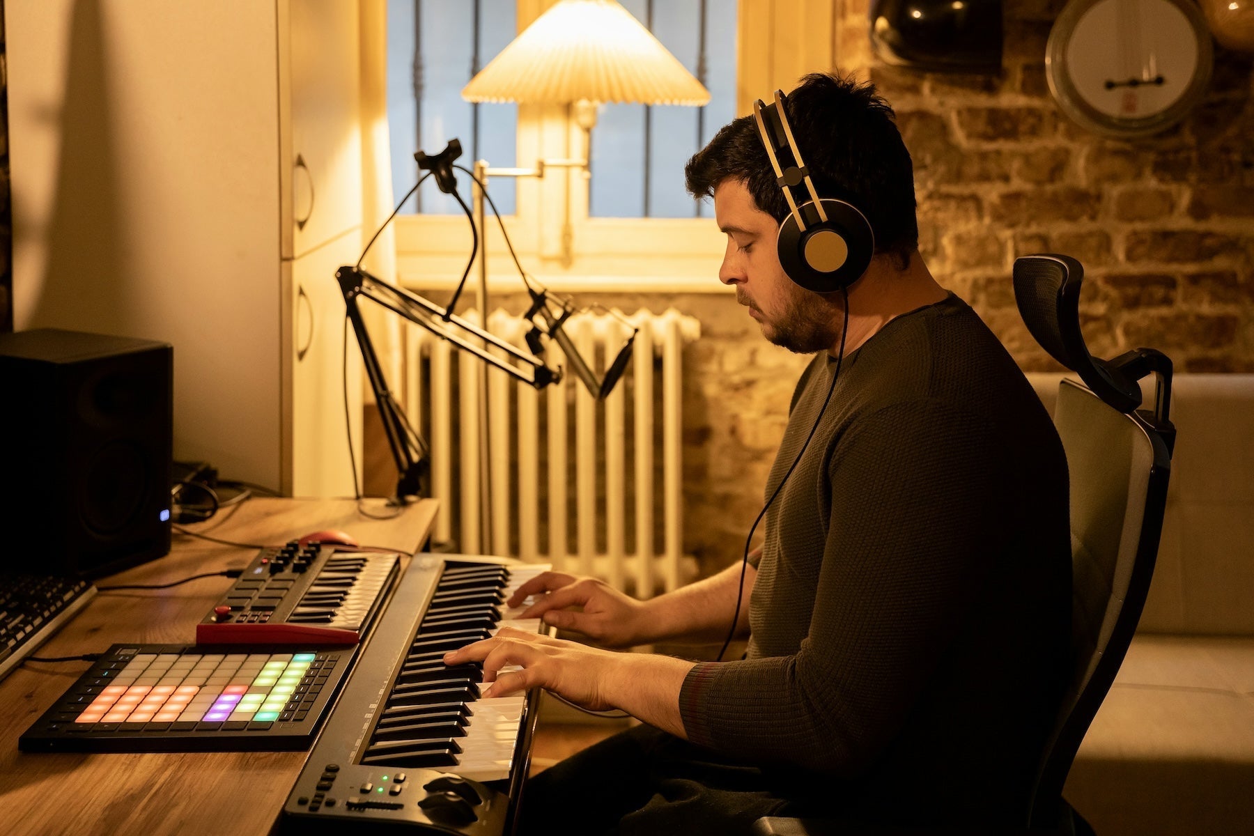 Modulation matrix and custom LFO shape editor open in a soft synth interface